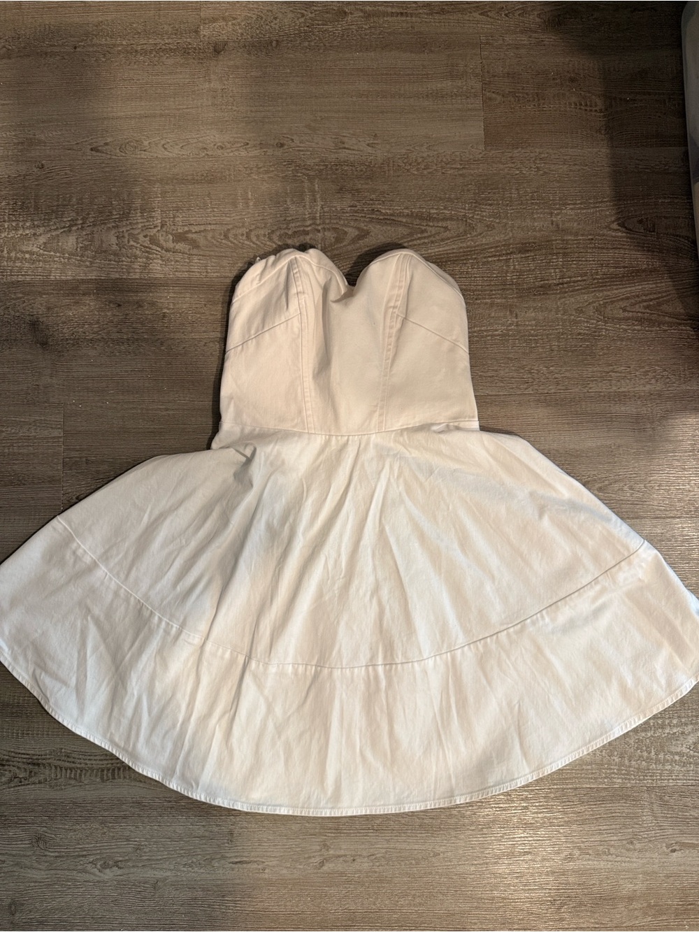 EXPRESS DRESS